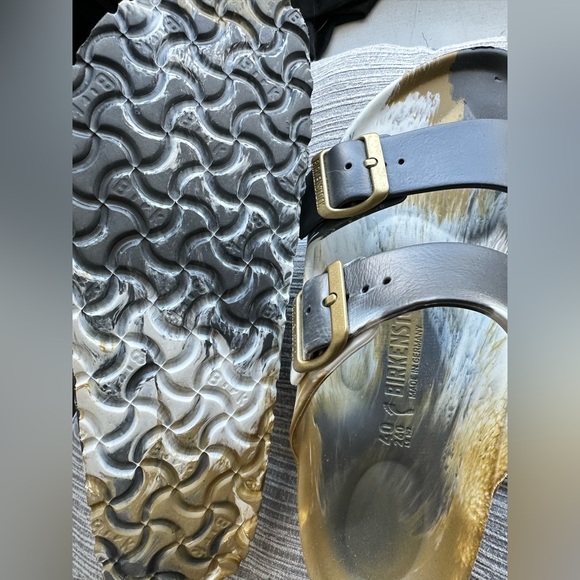 Birkenstock Adults Sz 40 Women’s 9-9.5 / Mens 7-7.5 Sandals SOLD OUT EVERYWHERE - Picture 3 of 10